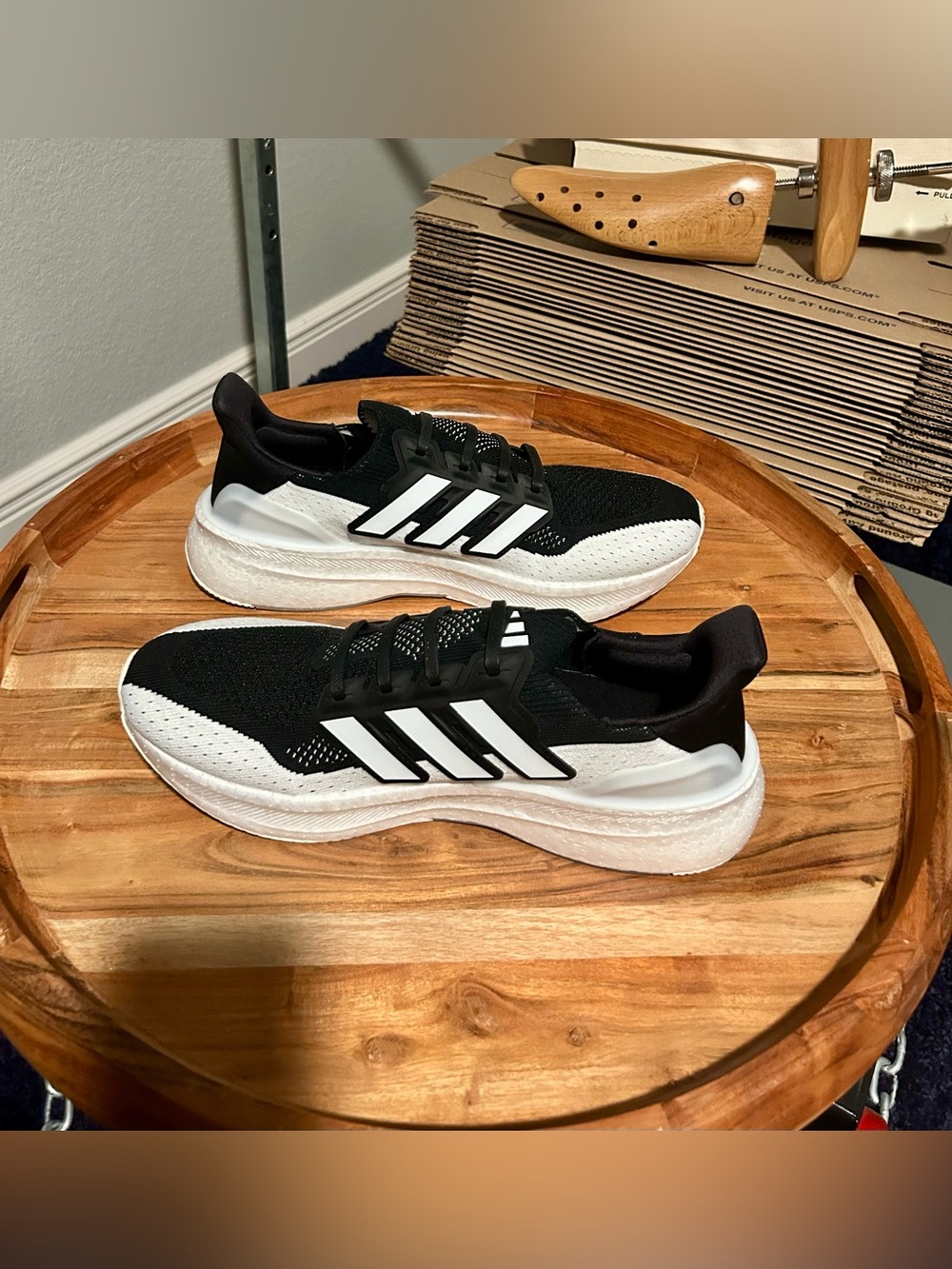Adidas Ultraboost Light Boost in core black / footwear white NEW
